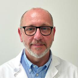 Dr. González López