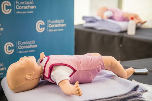 Taller de reanimación cardiopulmonar para padres, madres y cuidadores