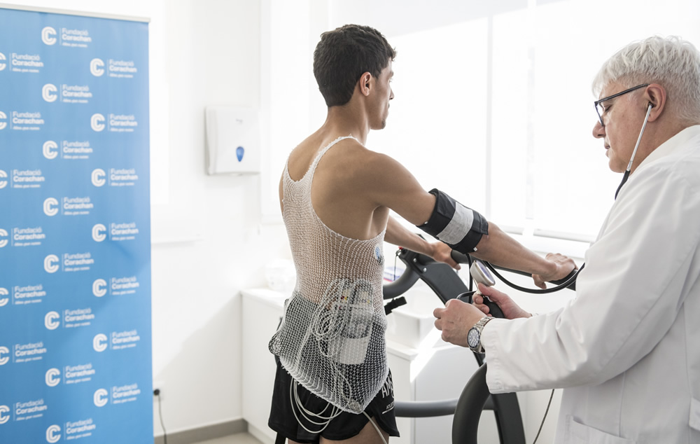 Revisions mèdiques a joves esportistes Clínica Corachan Revisions mèdiques a joves esportistes Clínica Corachan